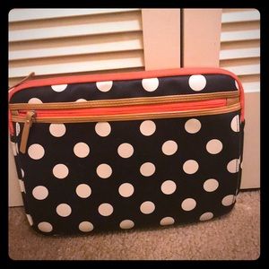 Bolsa para llevar un laptop de 15” asta 17”